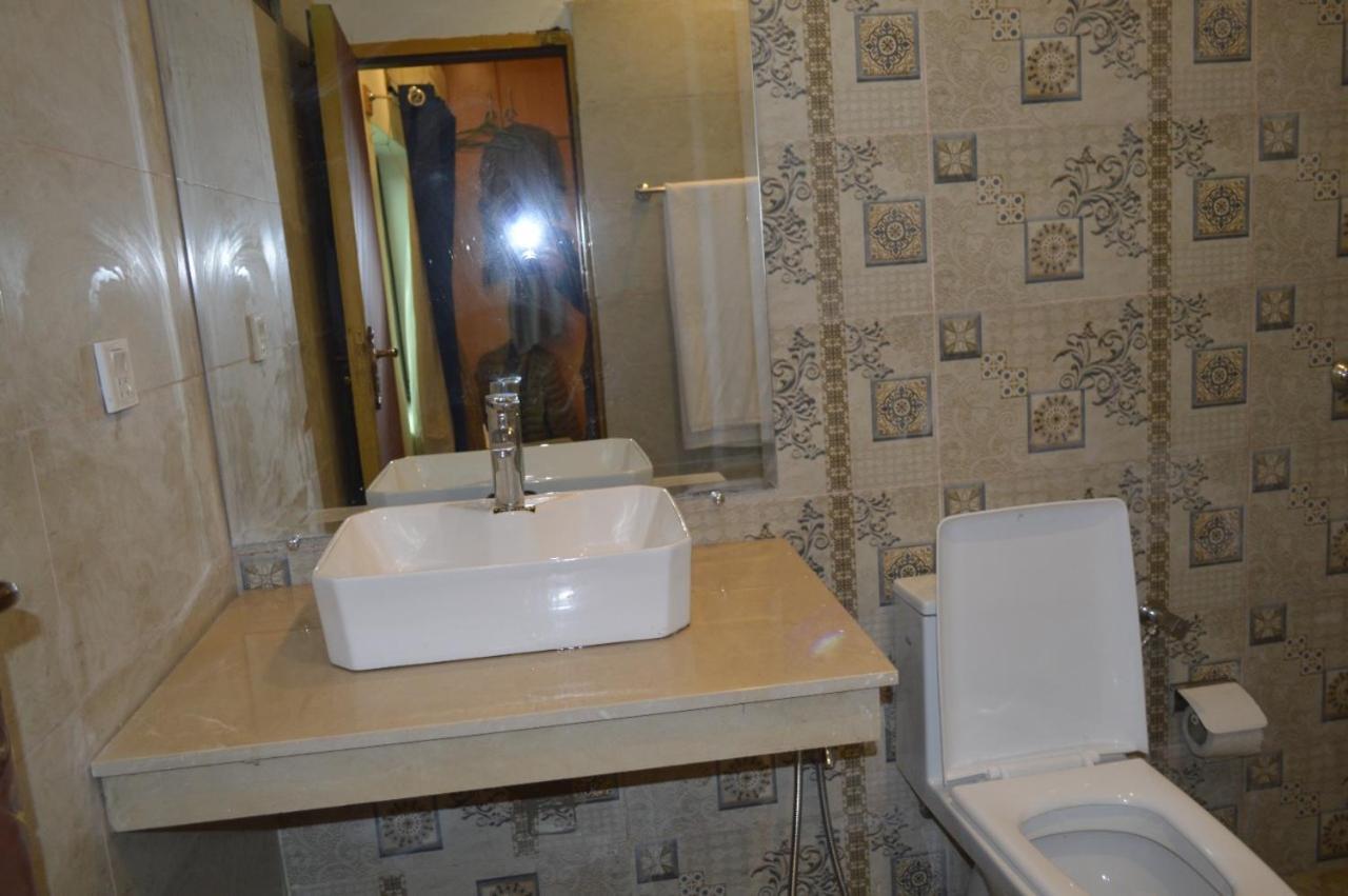 Rose Valet Guest House Islamabad Bagian luar foto